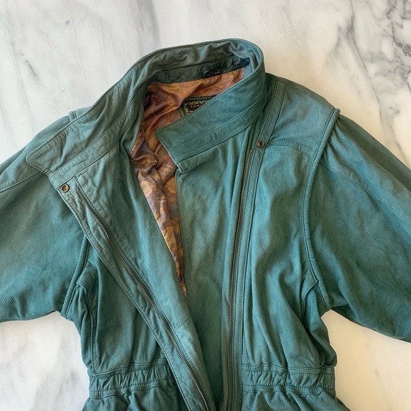 Vintage Leather Jacket - Picture 2 of 8